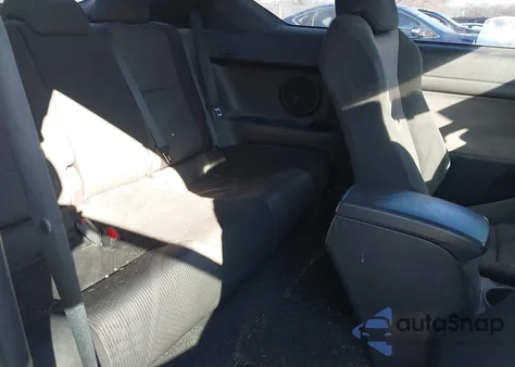 2011 Scion Tc из США, поврежденный, VIN JTKJF5C70B3005363